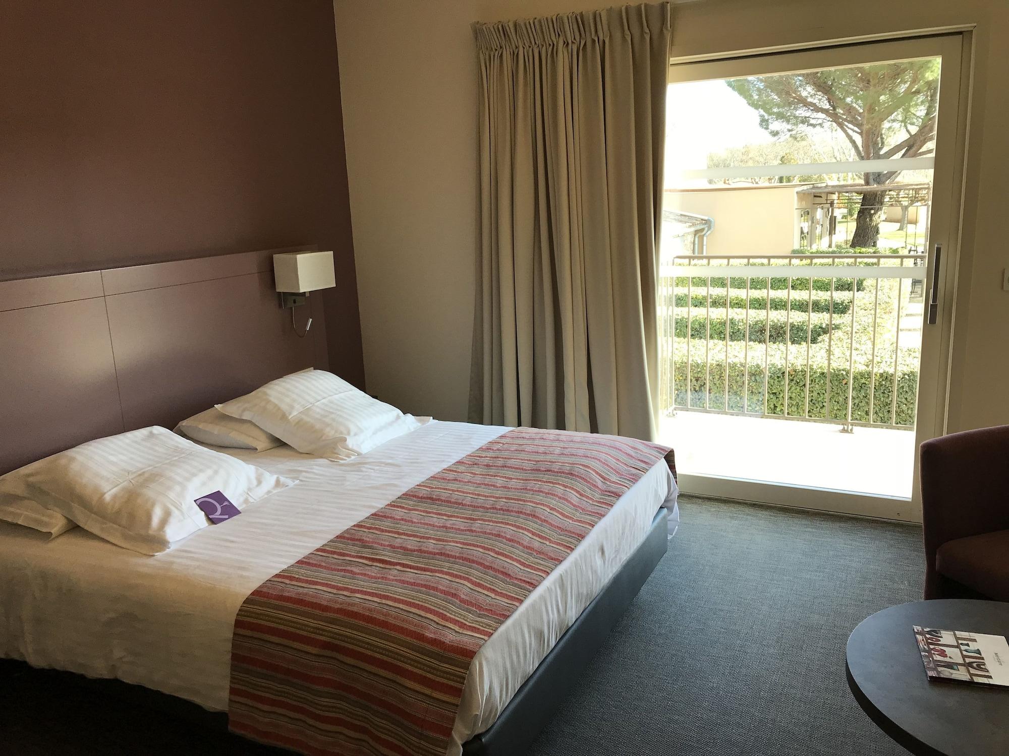 Mercure Aix-En-Provence Sainte-Victoire Châteauneuf-le-Rouge エクステリア 写真