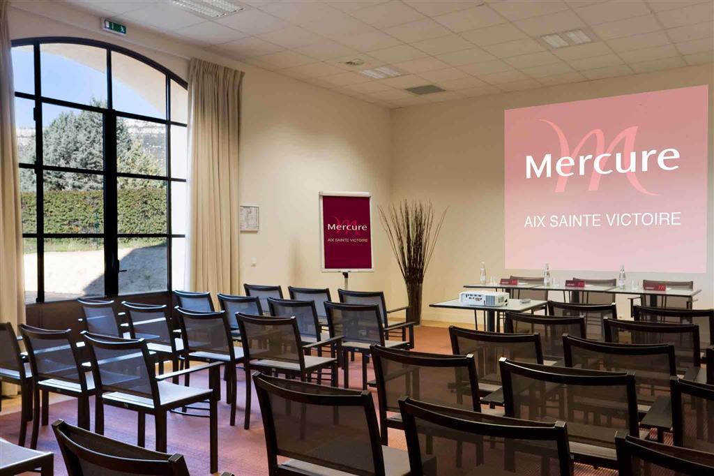 Mercure Aix-En-Provence Sainte-Victoire Châteauneuf-le-Rouge エクステリア 写真