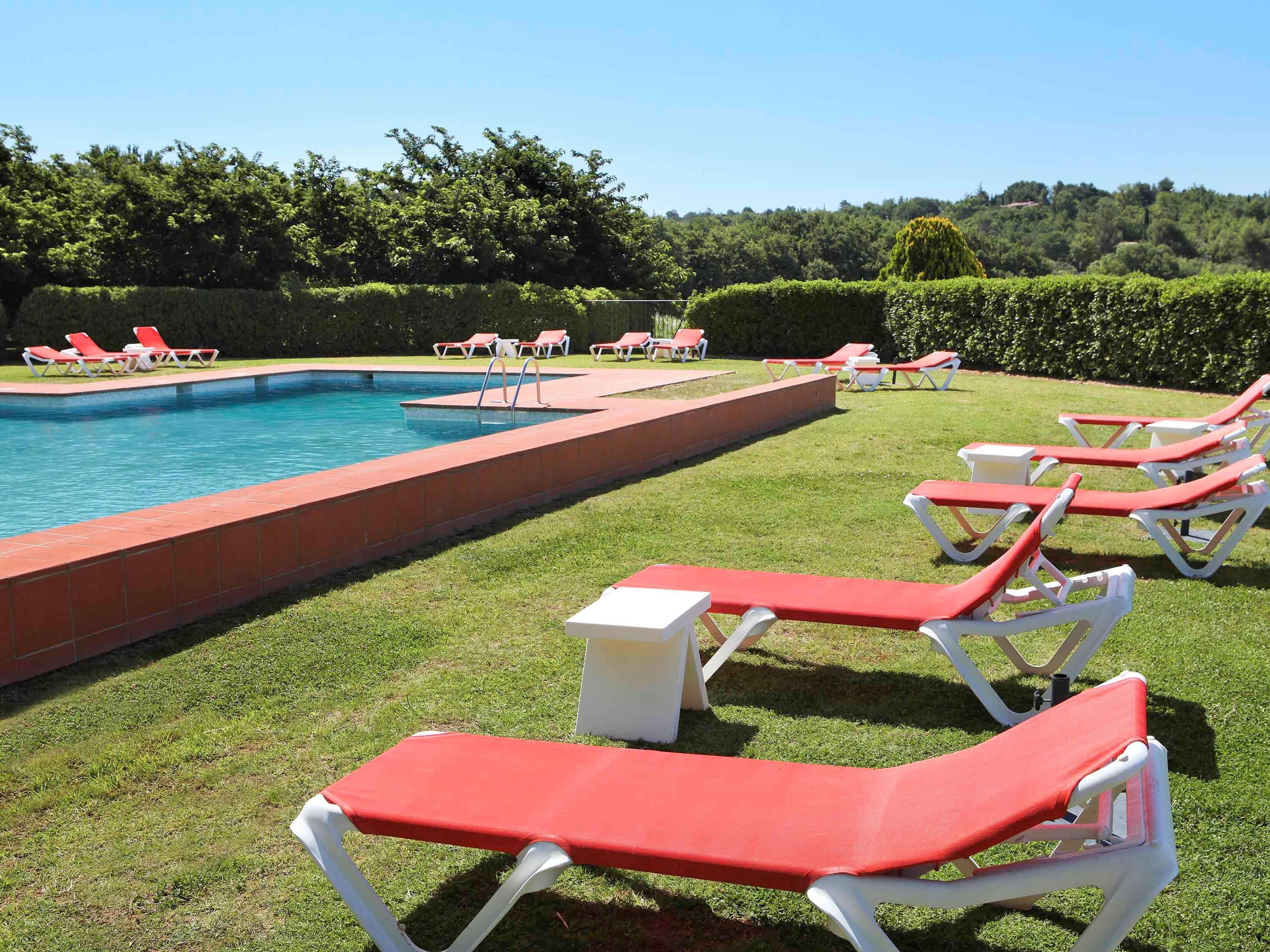 Mercure Aix-En-Provence Sainte-Victoire Châteauneuf-le-Rouge エクステリア 写真