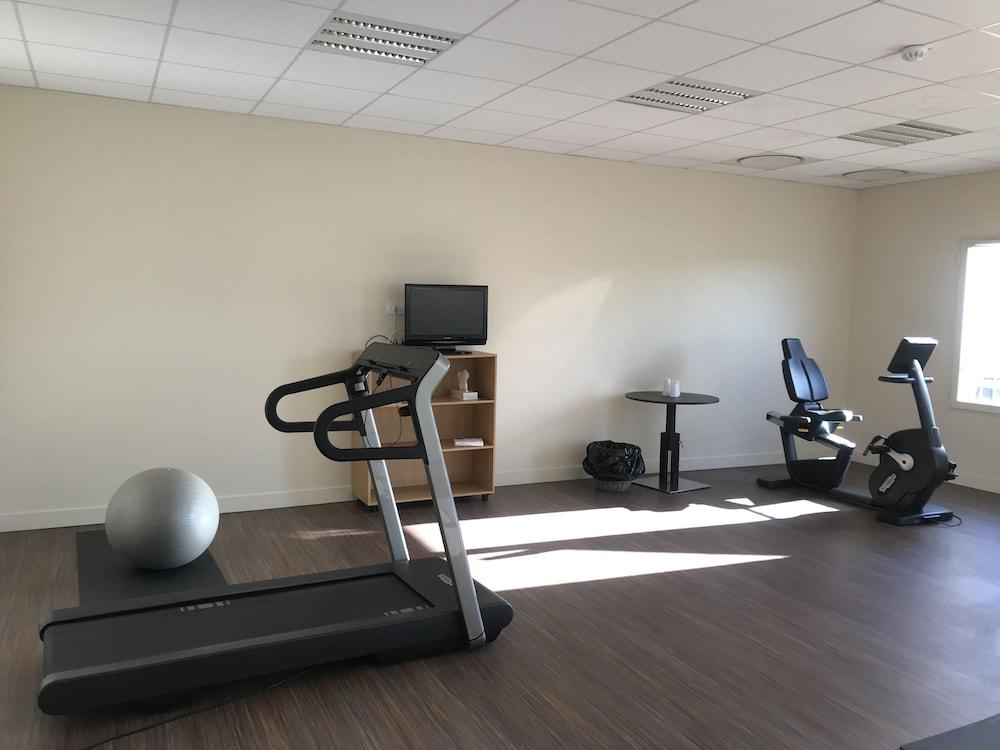 Mercure Aix-En-Provence Sainte-Victoire Châteauneuf-le-Rouge エクステリア 写真
