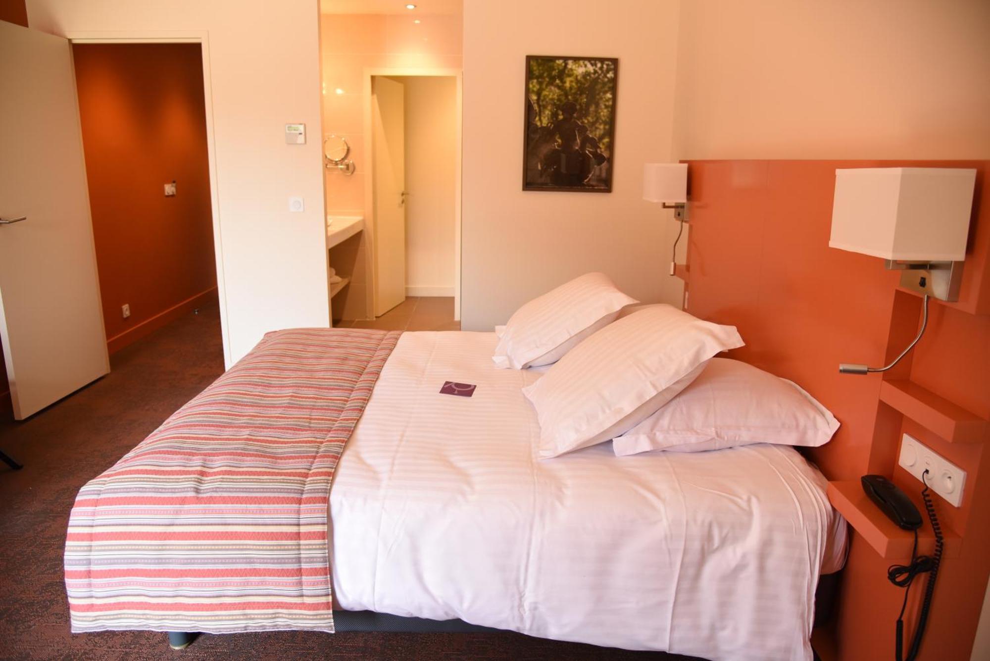Mercure Aix-En-Provence Sainte-Victoire Châteauneuf-le-Rouge エクステリア 写真