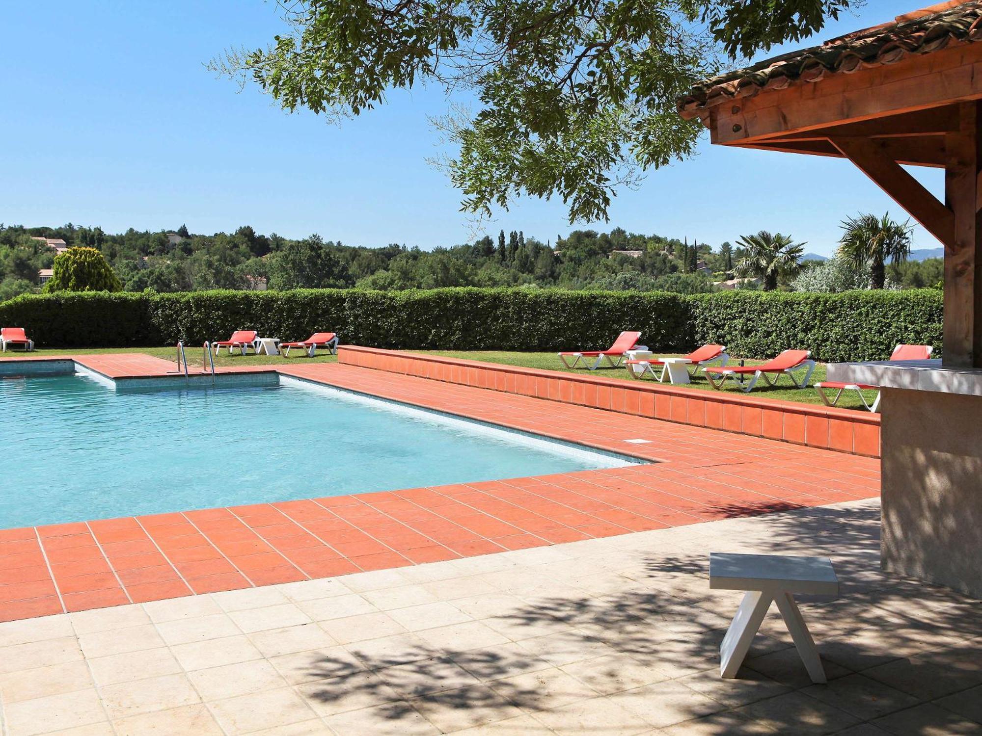 Mercure Aix-En-Provence Sainte-Victoire Châteauneuf-le-Rouge エクステリア 写真