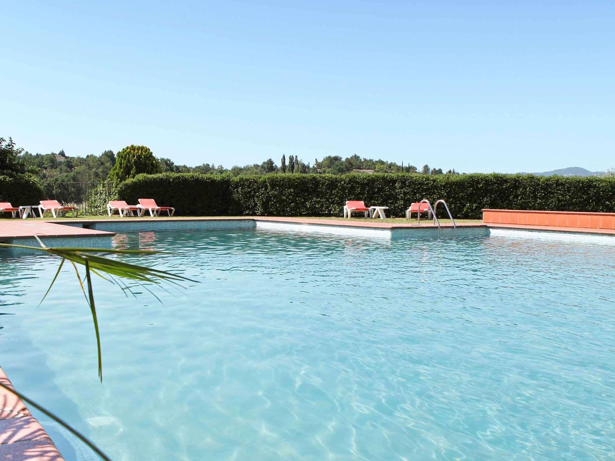 Mercure Aix-En-Provence Sainte-Victoire Châteauneuf-le-Rouge エクステリア 写真