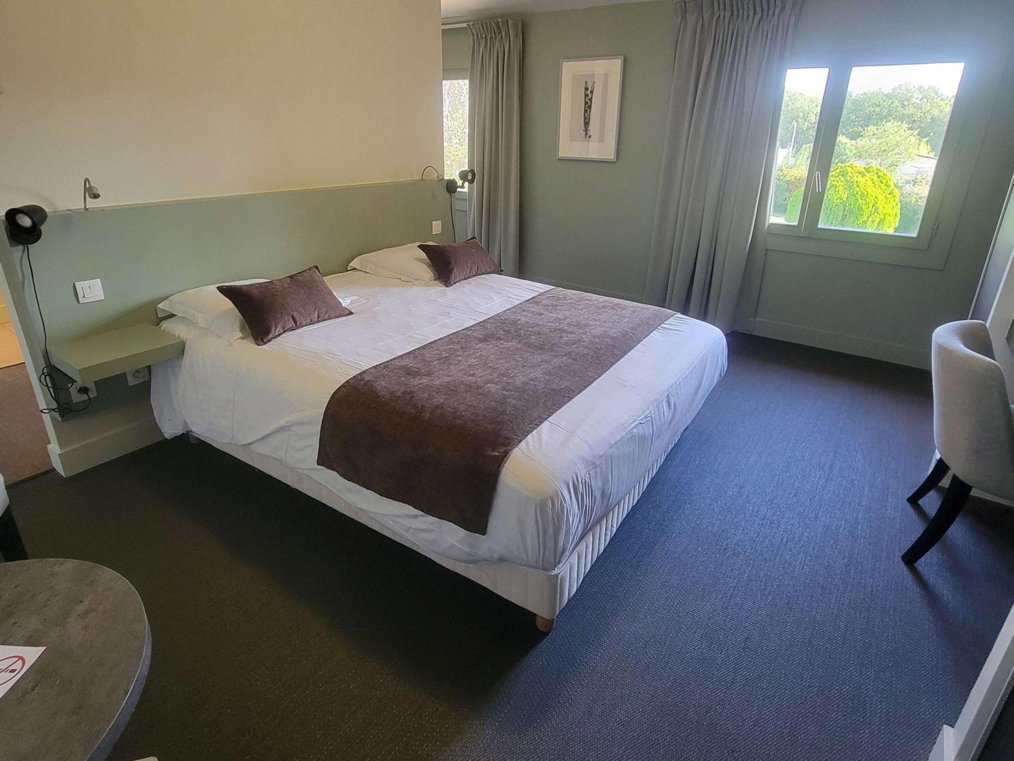 Mercure Aix-En-Provence Sainte-Victoire Châteauneuf-le-Rouge エクステリア 写真