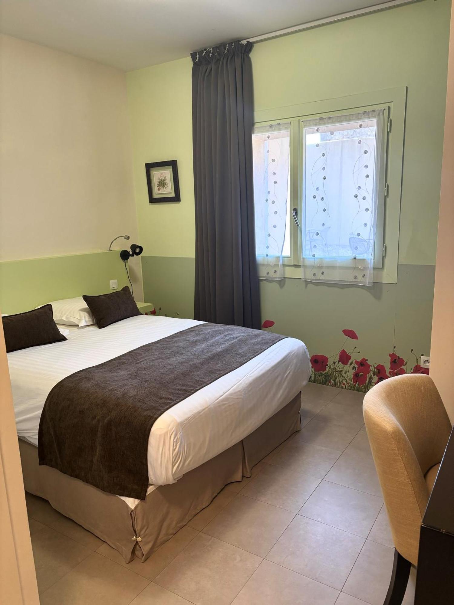 Mercure Aix-En-Provence Sainte-Victoire Châteauneuf-le-Rouge エクステリア 写真